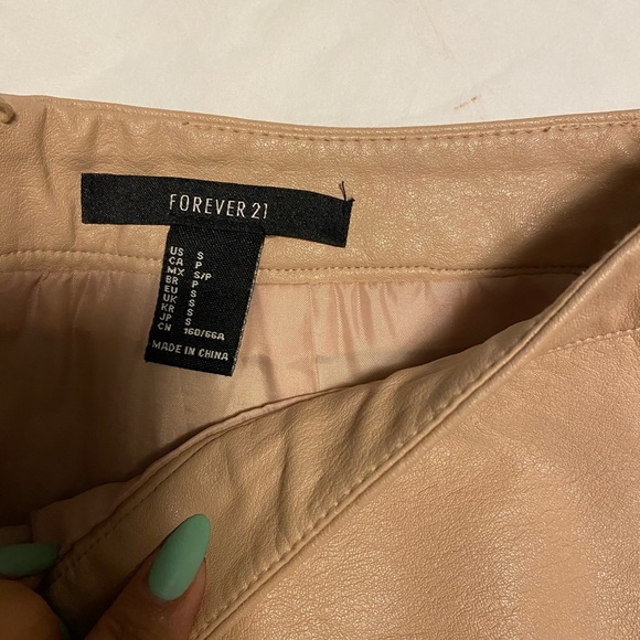 Forever 21 skirt - Picture 3 of 3